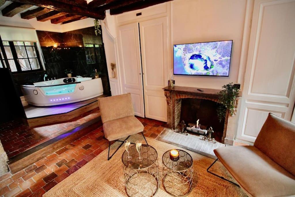 Le Spa Gustave - Sauna, Jacuzzi & Terrasse A רואן מראה חיצוני תמונה